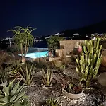 Villa Helios On Golden