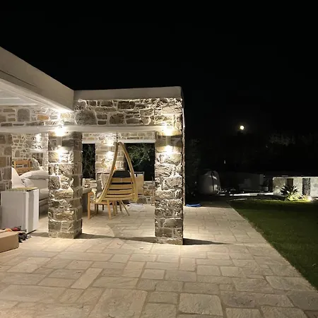 Helios On Golden 别墅