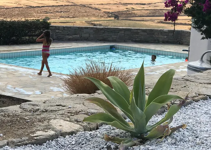 Helíos On Golden * Chrisi Akti (Paros)